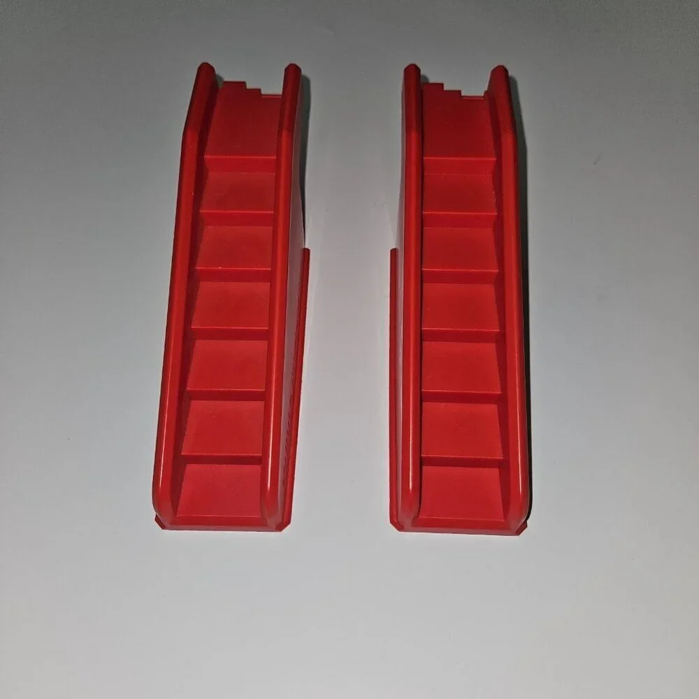 Unbranded bulk dominoes